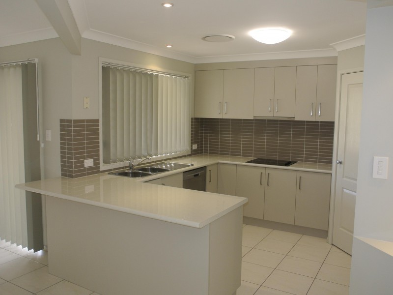 124 Ropley Road, Wynnum West QLD 4178