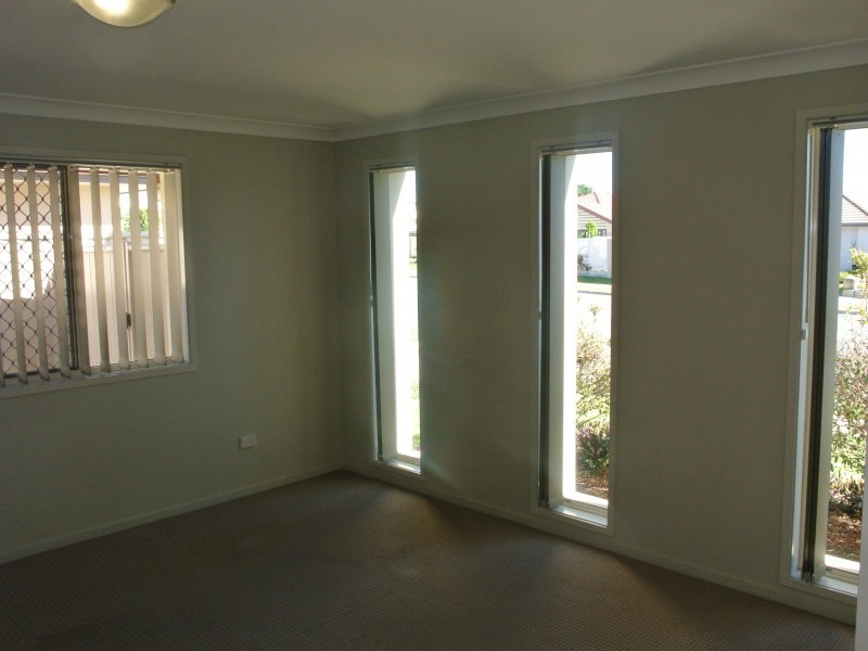 124 Ropley Road, Wynnum West QLD 4178