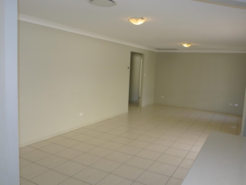 124 Ropley Road, Wynnum West QLD 4178