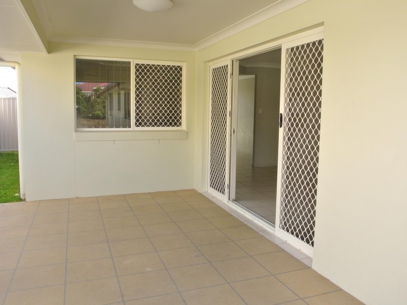 124 Ropley Road, Wynnum West QLD 4178