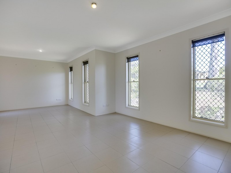 110 Hargreaves Road, Manly West QLD 4179