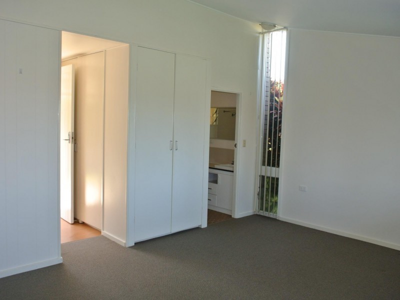 1/2327  Wynnum Road,, Wynnum QLD 4178