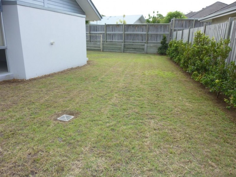 9 Mossvale Drive, Wakerley QLD 4154