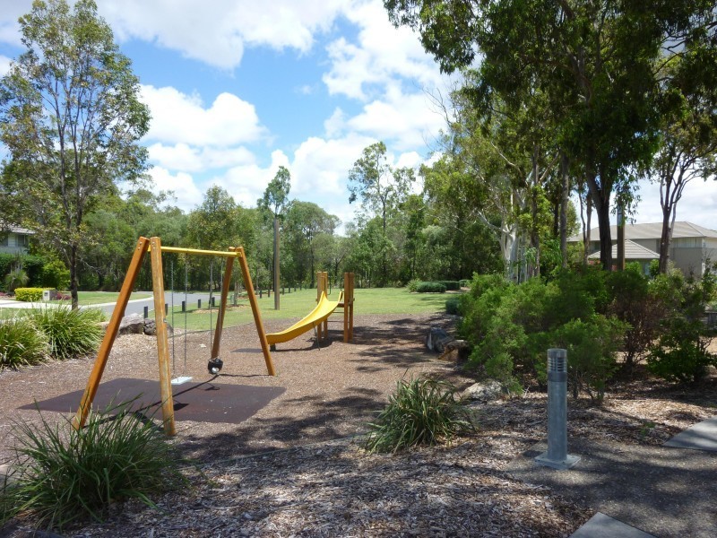 9 Mossvale Drive, Wakerley QLD 4154