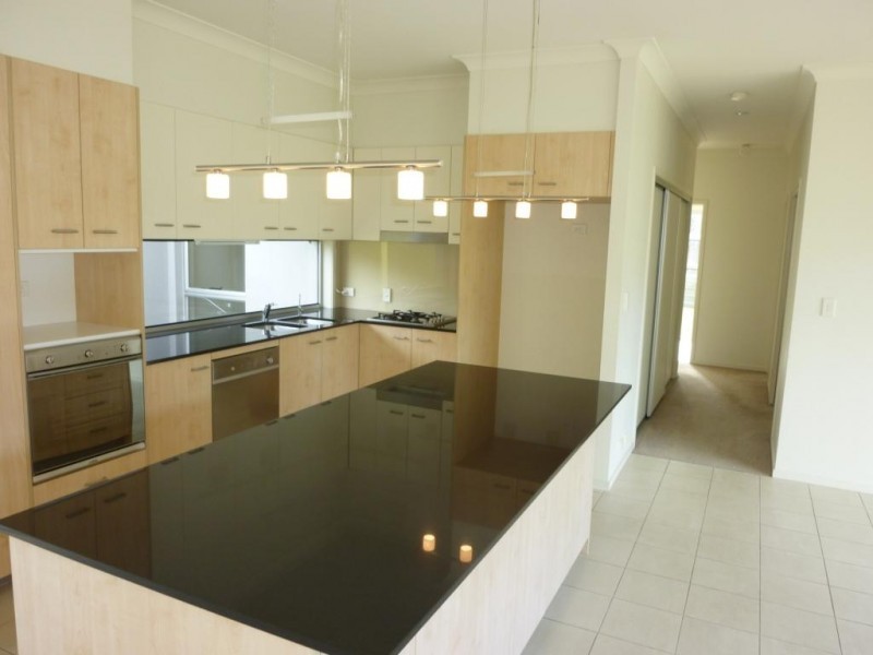 9 Mossvale Drive, Wakerley QLD 4154
