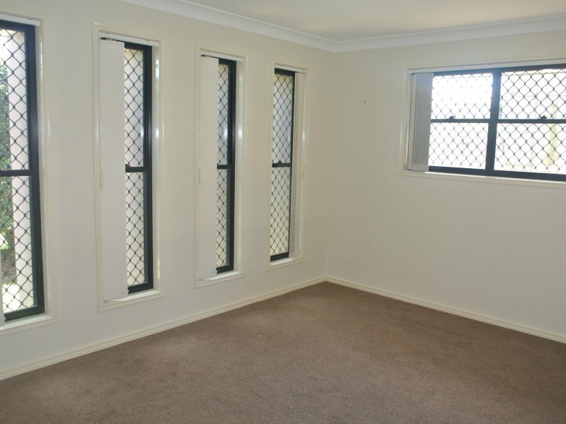 23 Lexey Crescent, Wakerley QLD 4154