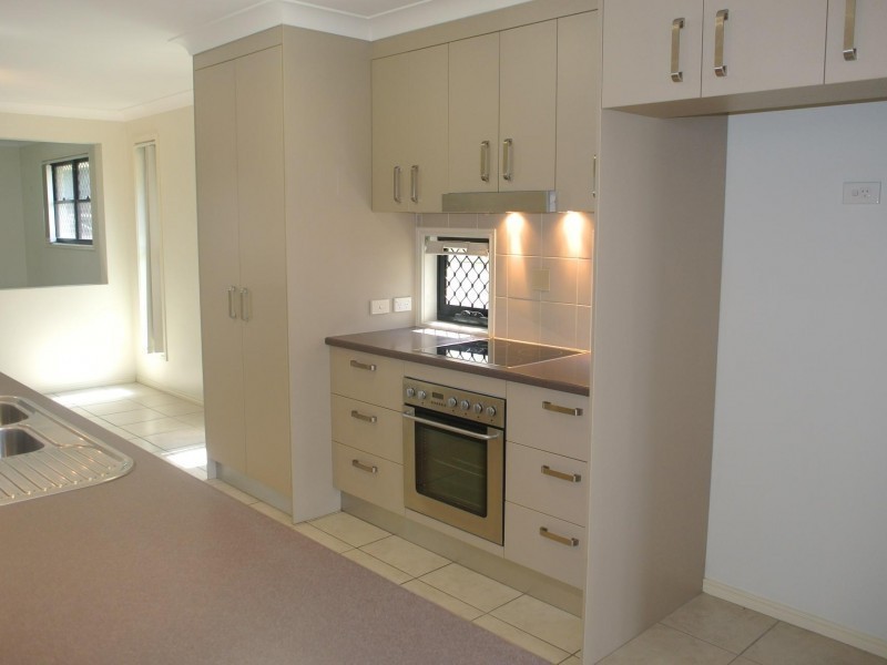 23 Lexey Crescent, Wakerley QLD 4154