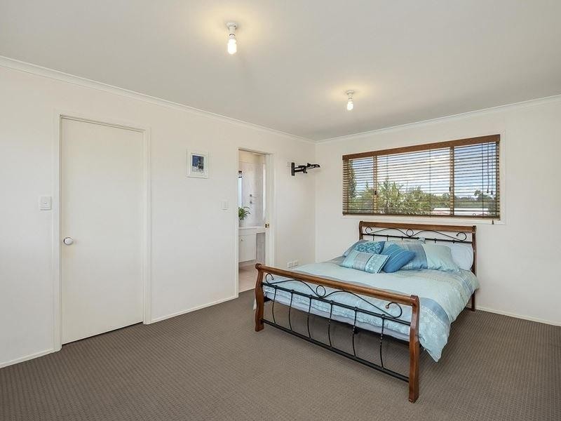 1 Benetti Close, Belmont QLD 4153