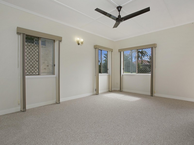 9 Oliphant Street, Murarrie QLD 4172