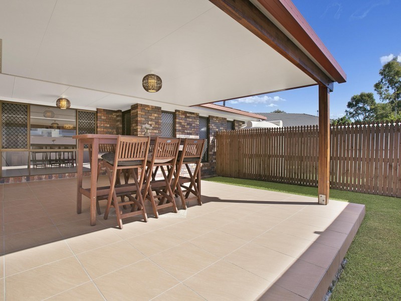 66 Wirra Circuit, Wynnum West QLD 4178