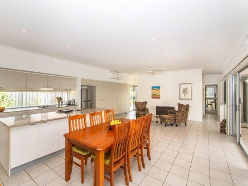 16 Franklin Street, Wakerley QLD 4154