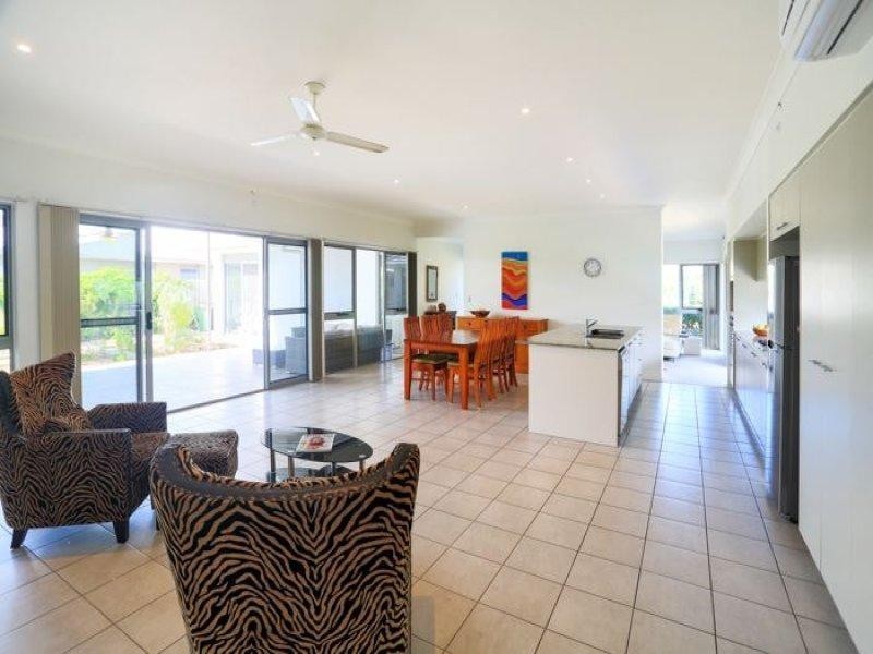 16 Franklin Street, Wakerley QLD 4154