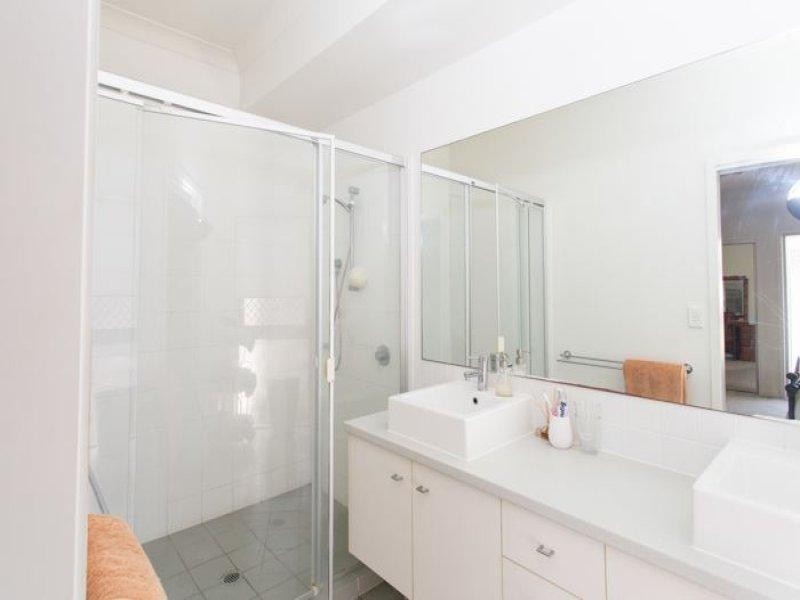 16 Franklin Street, Wakerley QLD 4154