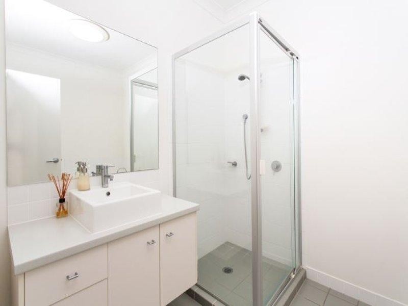 16 Franklin Street, Wakerley QLD 4154