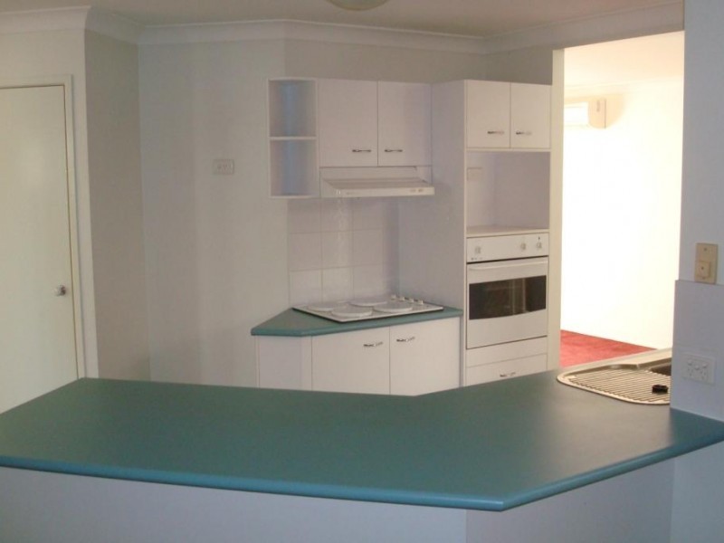 99 Evelyn Road, Wynnum West QLD 4178