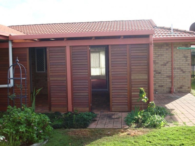 99 Evelyn Road, Wynnum West QLD 4178