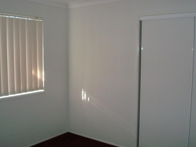 99 Evelyn Road, Wynnum West QLD 4178