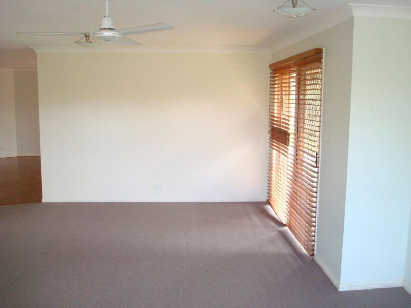 8  Eadie Place, Hemmant QLD 4174