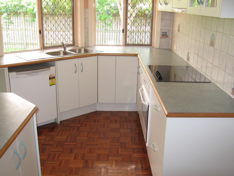 8  Eadie Place, Hemmant QLD 4174