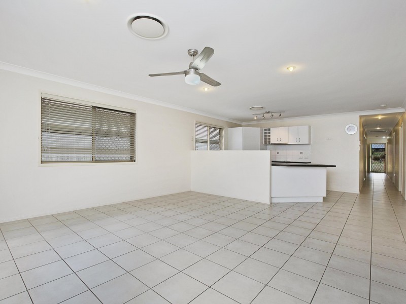 51 Olsen Crescent, Wakerley QLD 4154