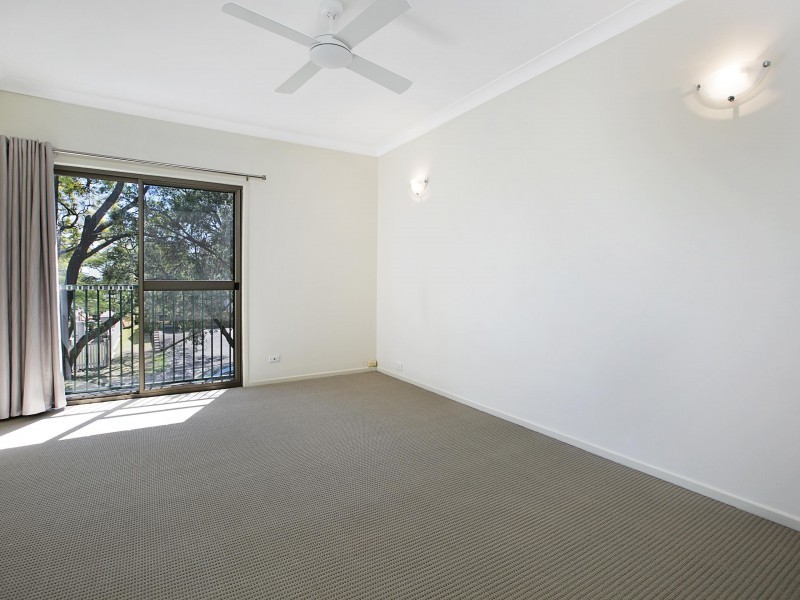 4 Rechner Street, Belmont QLD 4153