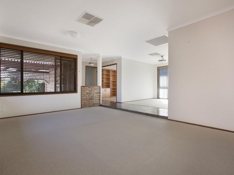 6 Carlile Place, Wynnum West QLD 4178