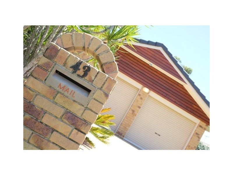 43 Gundagai Drive, Capalaba QLD 4157