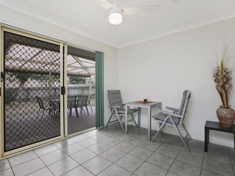 2 Thredbo Close, Belmont QLD 4153