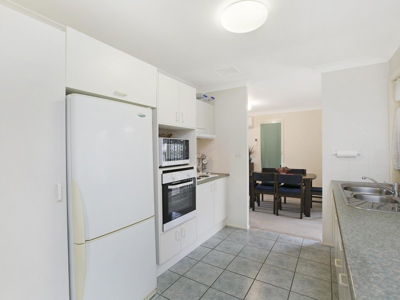 2 Thredbo Close, Belmont QLD 4153