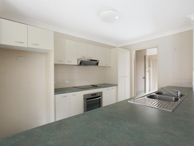 19 Ursula Place, Wynnum West QLD 4178