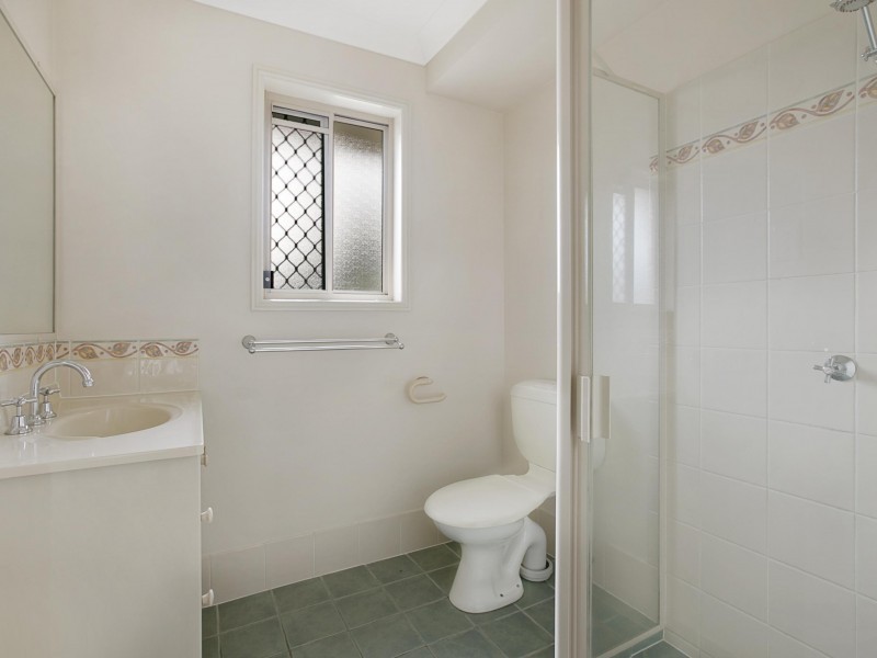 19 Ursula Place, Wynnum West QLD 4178