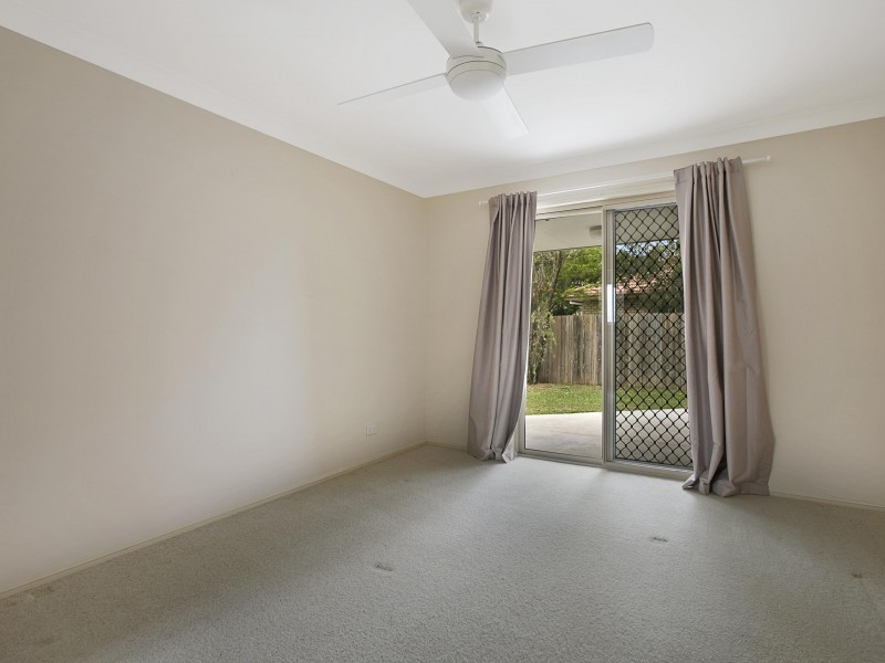 19 Ursula Place, Wynnum West QLD 4178