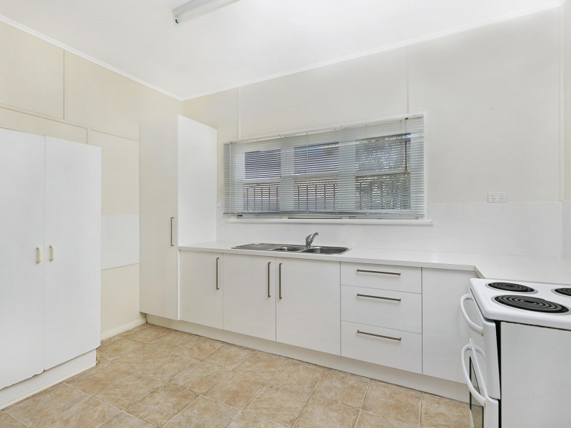 31 Pansy Street, Wynnum QLD 4178