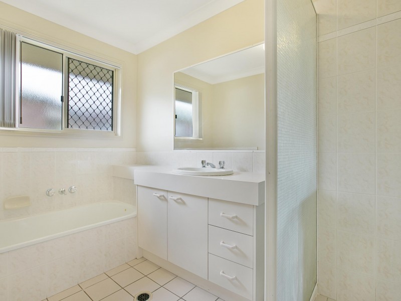 12 Pinnacle Place, Belmont QLD 4153