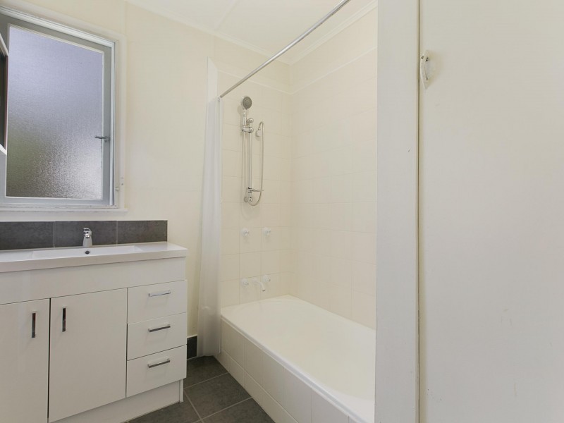 10 Lithgow Street, Wynnum QLD 4178