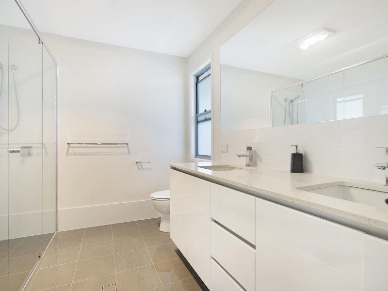 19a Buderim Street, Manly QLD 4179