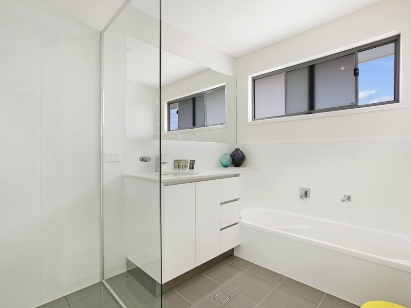 19a Buderim Street, Manly QLD 4179