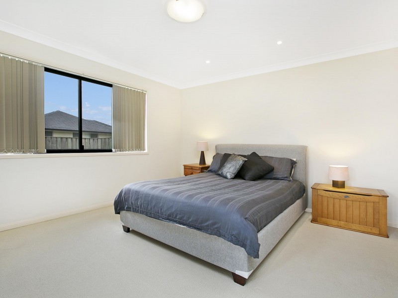 12 Clarance Street, Wakerley QLD 4154