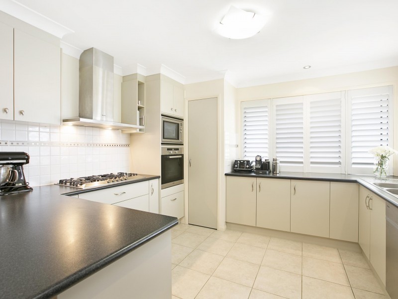 12 Clarance Street, Wakerley QLD 4154