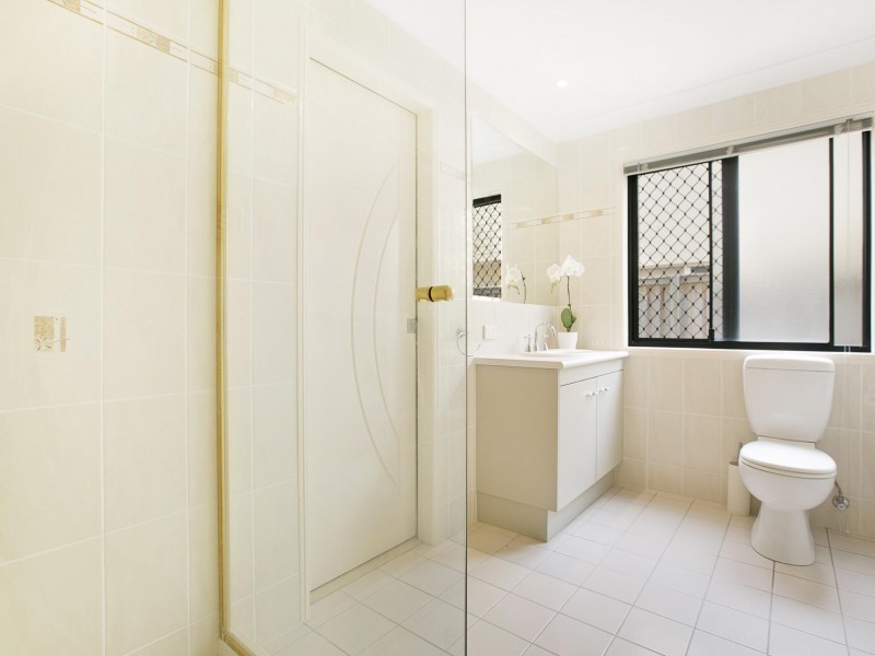 12 Clarance Street, Wakerley QLD 4154