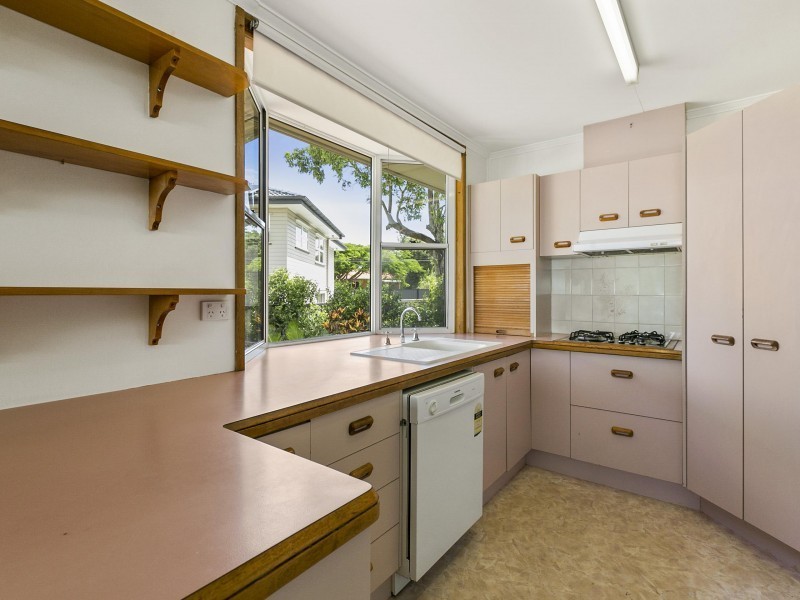 5 Jayben Street, Wynnum West QLD 4178