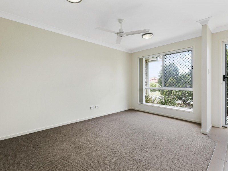 12a Poinciana Street, Wynnum West QLD 4178