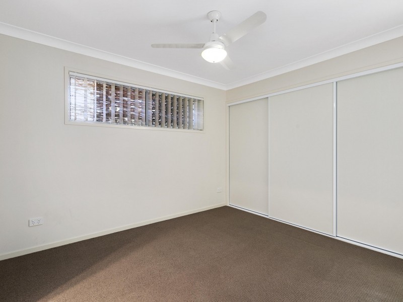 12a Poinciana Street, Wynnum West QLD 4178