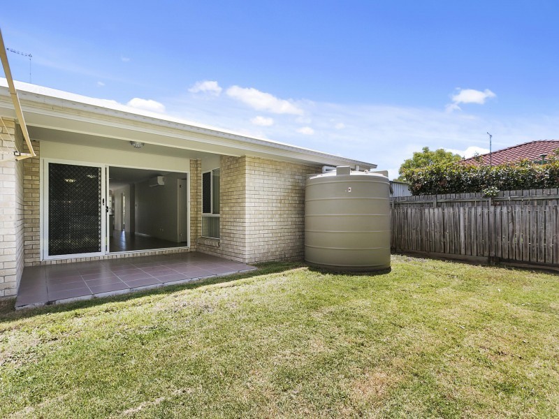 12a Poinciana Street, Wynnum West QLD 4178