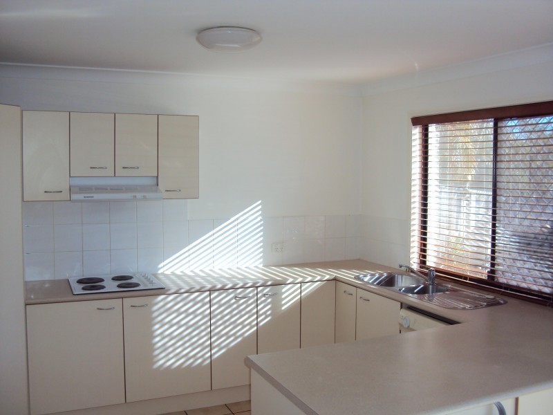 6 Cynthia Place, Wakerley QLD 4154