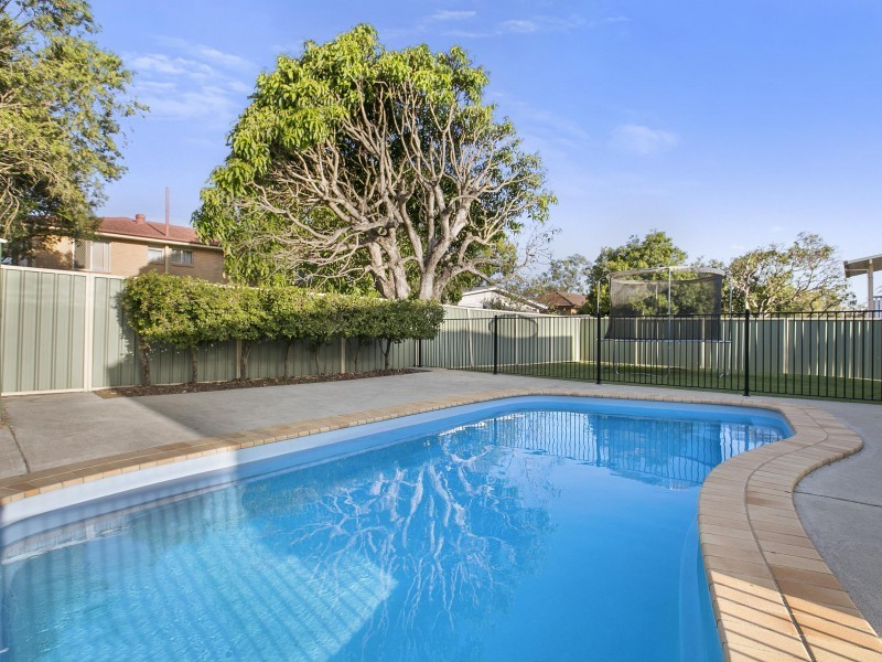 11 Emcona Street, Tingalpa QLD 4173