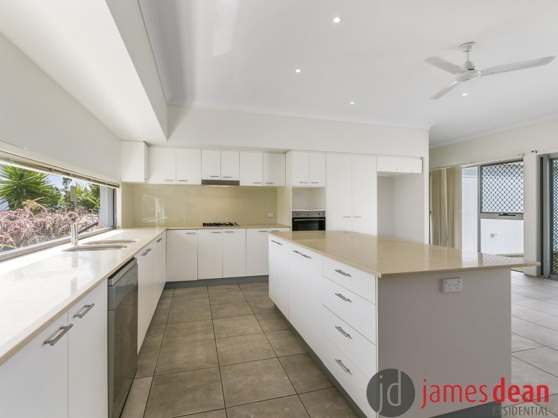 5 Macquarie Street, Wakerley QLD 4154