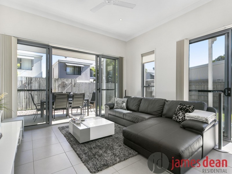 10 Grandis Close, Wakerley QLD 4154
