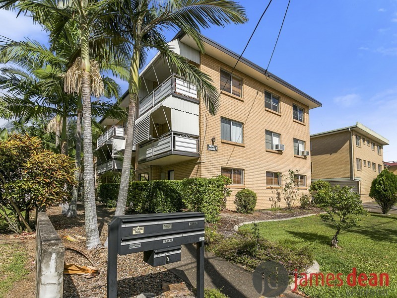 1/7 Robinson Street, Coorparoo QLD 4151