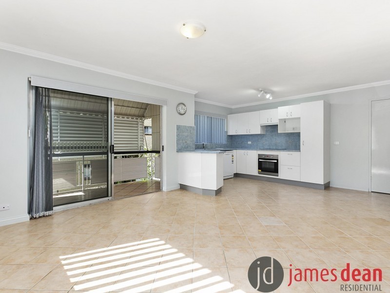 1/7 Robinson Street, Coorparoo QLD 4151